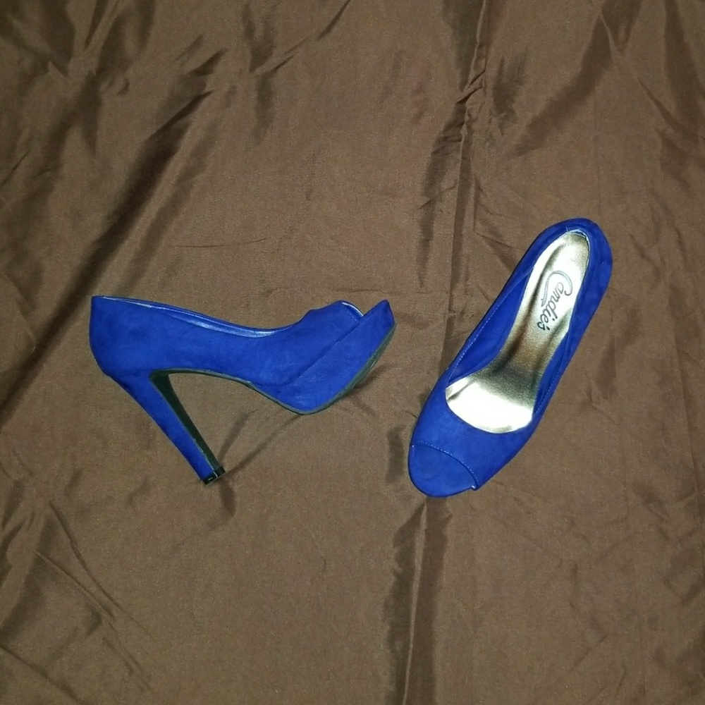 Candies peep toe pumps
